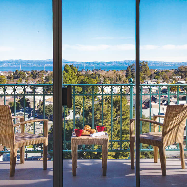 The Peninsula Regent