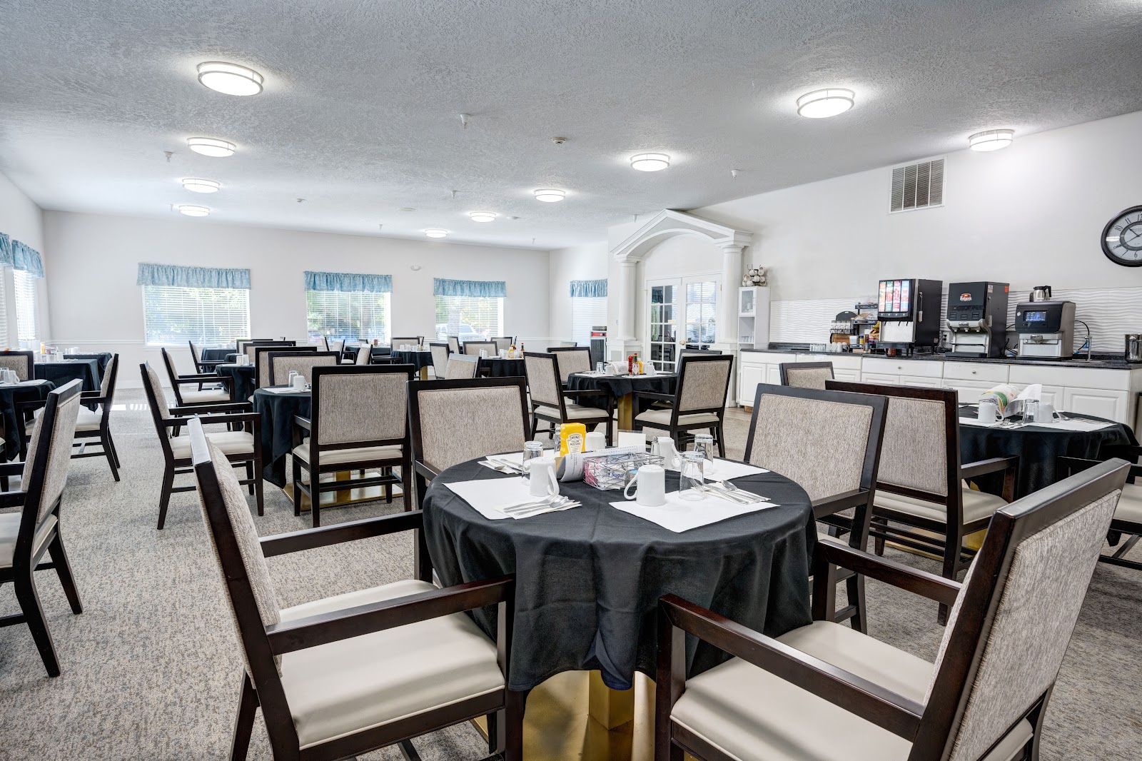 Overland Court Senior Living