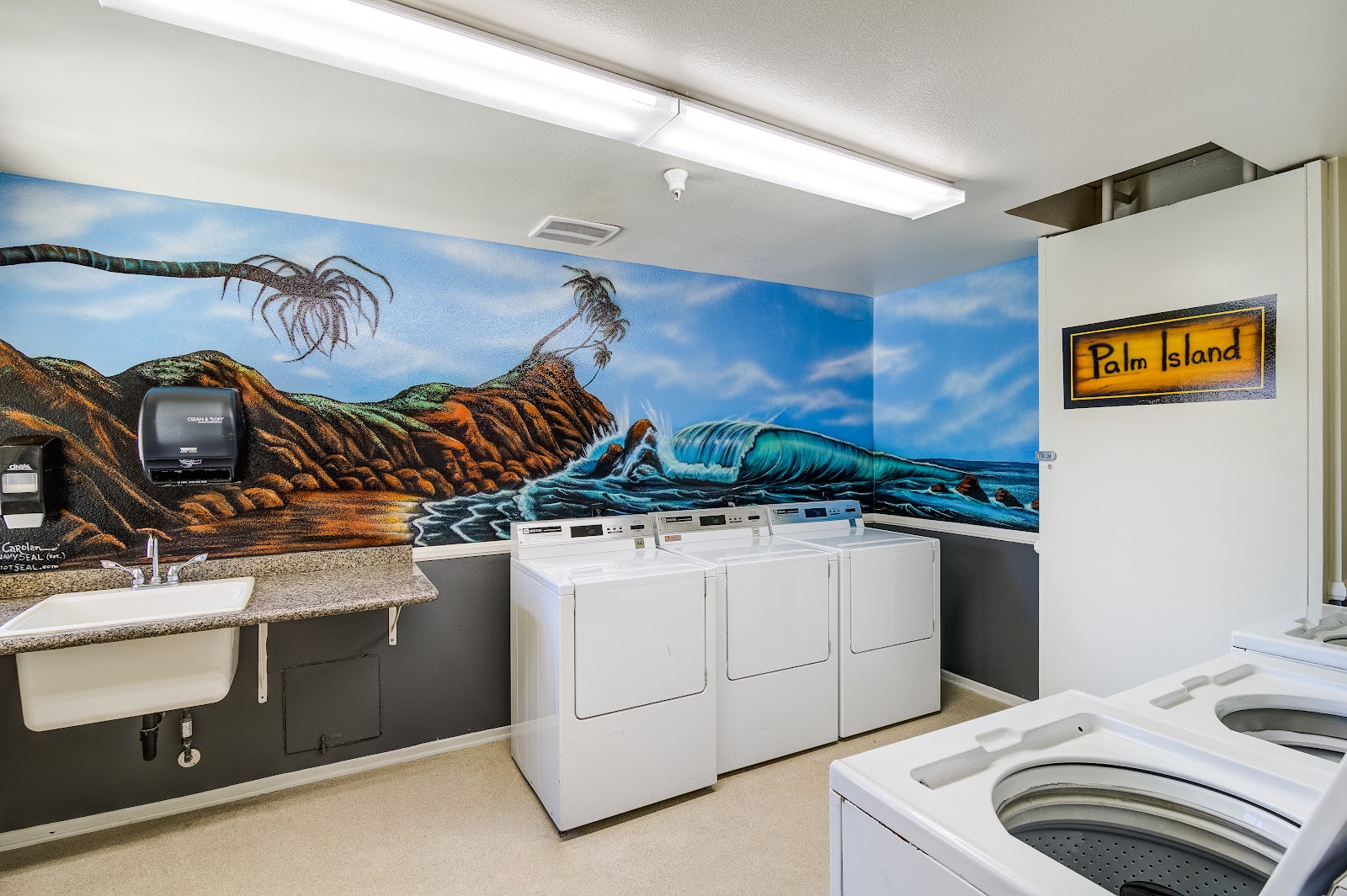 Palm Island Senior Apartments