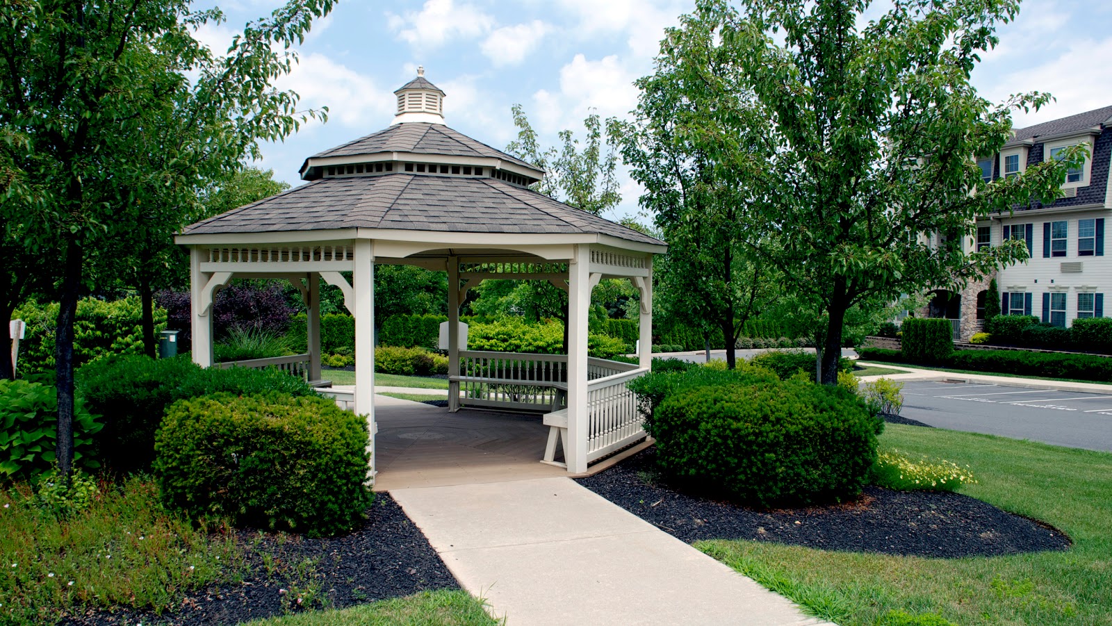 Horizons at the Village at Whitehall