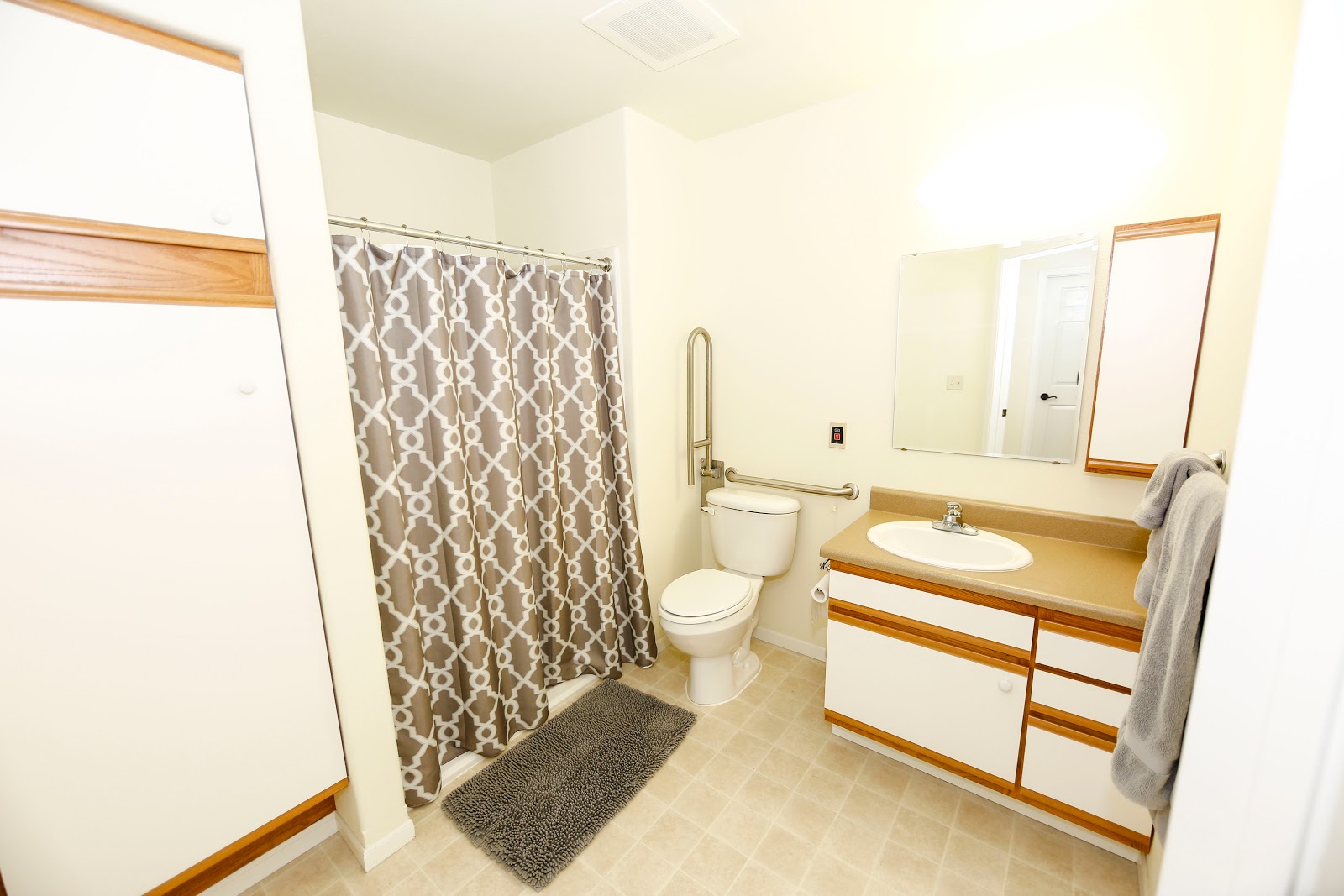 Minot Lodge Senior Living