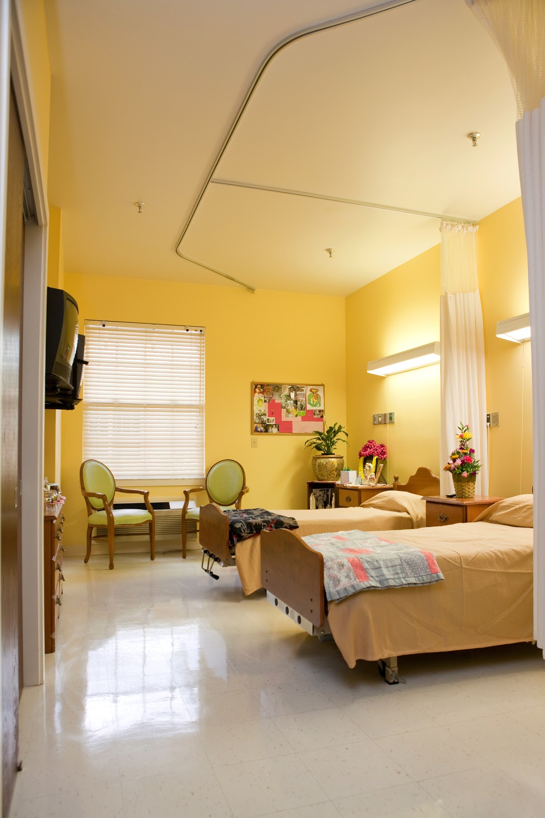 Hale Anuenue Restorative Care Center