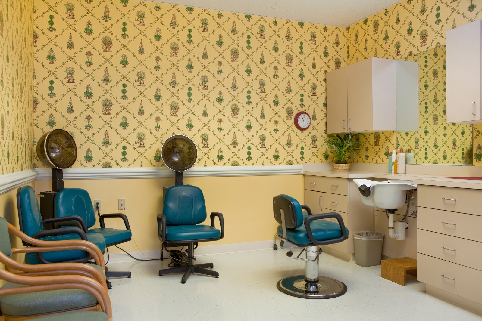 Hale Anuenue Restorative Care Center