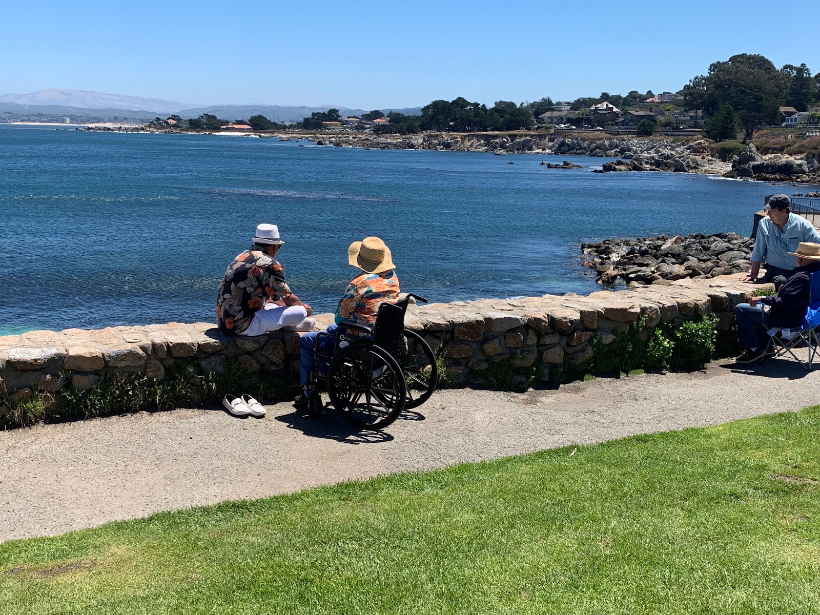 Del Monte Village - Assisted Living & Memory Care - Pacific Grove, Ca