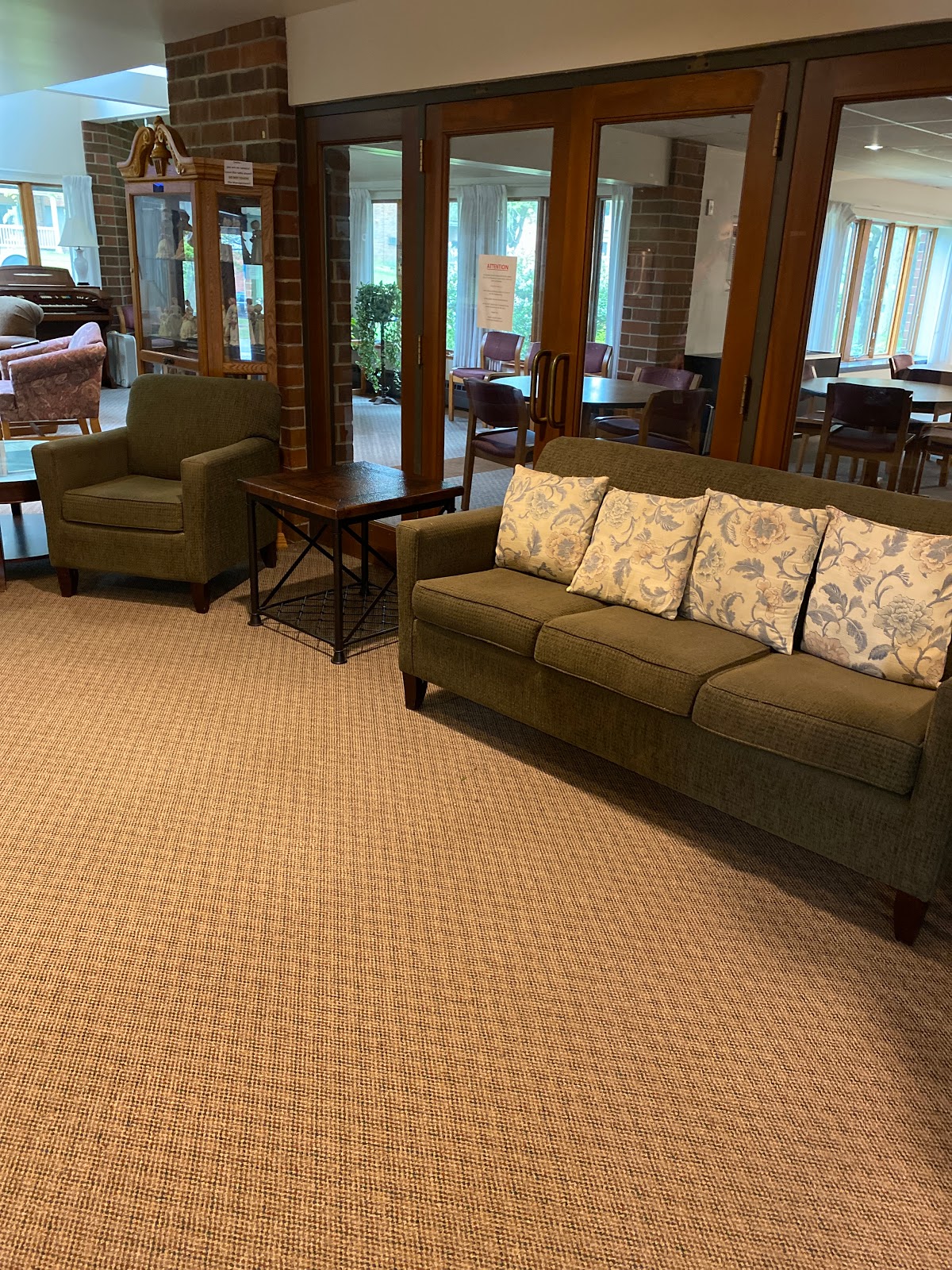 Lincoln Villas North Senior Apartments