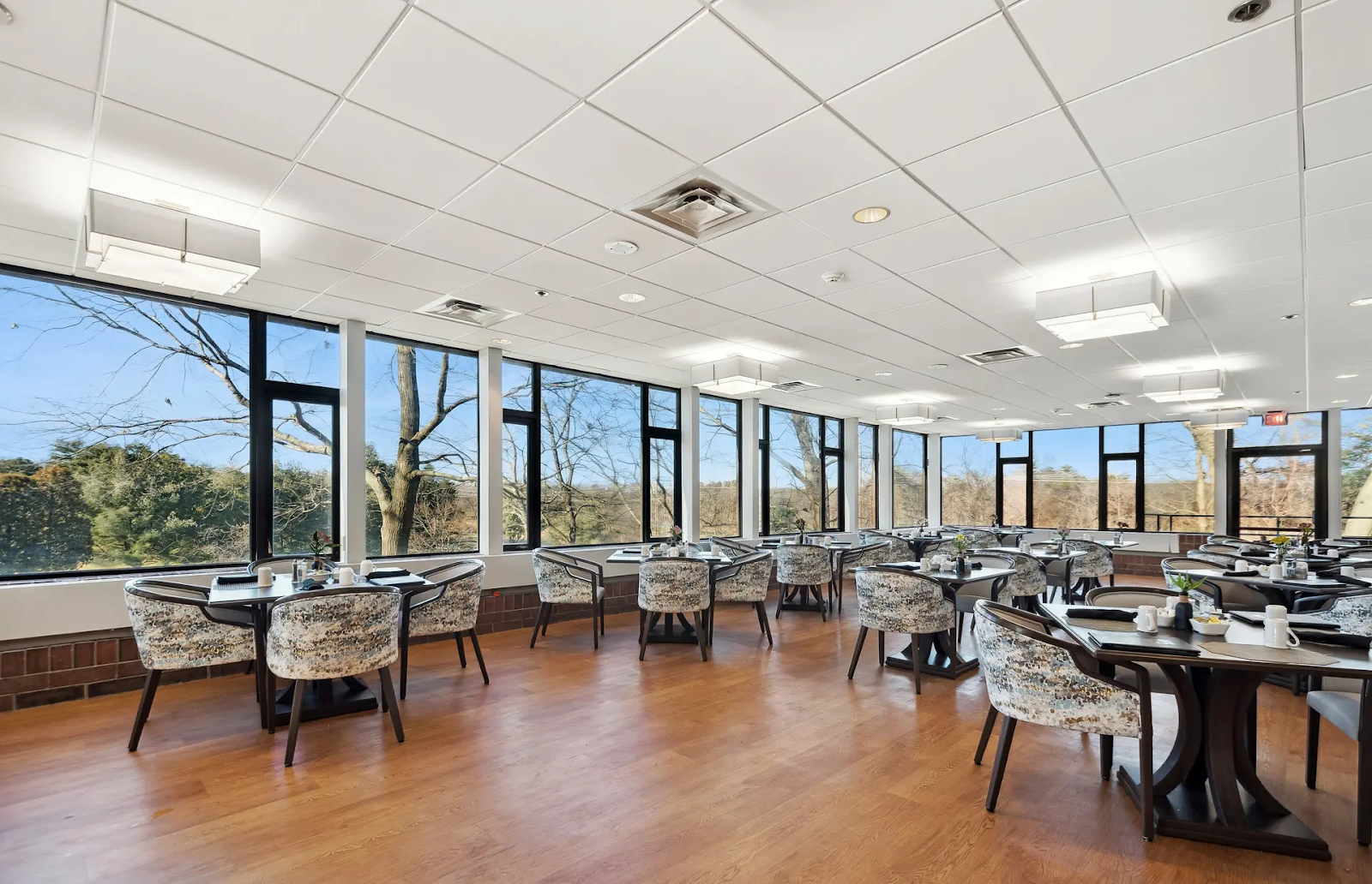 AVIVA Country Club Heights