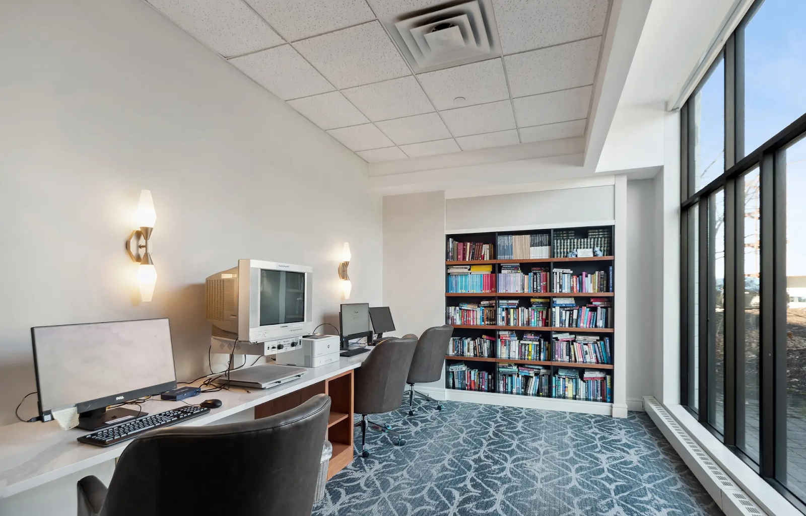 AVIVA Country Club Heights