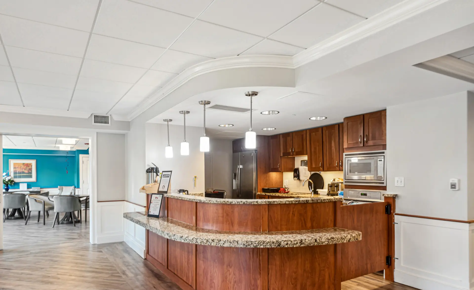 AVIVA Country Club Heights