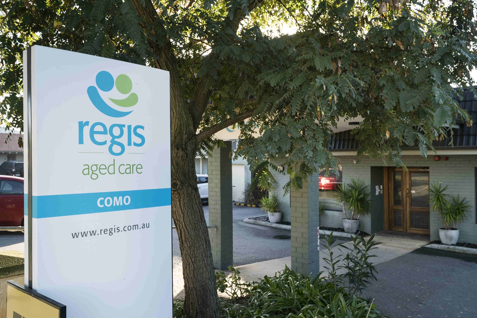 Regis Como