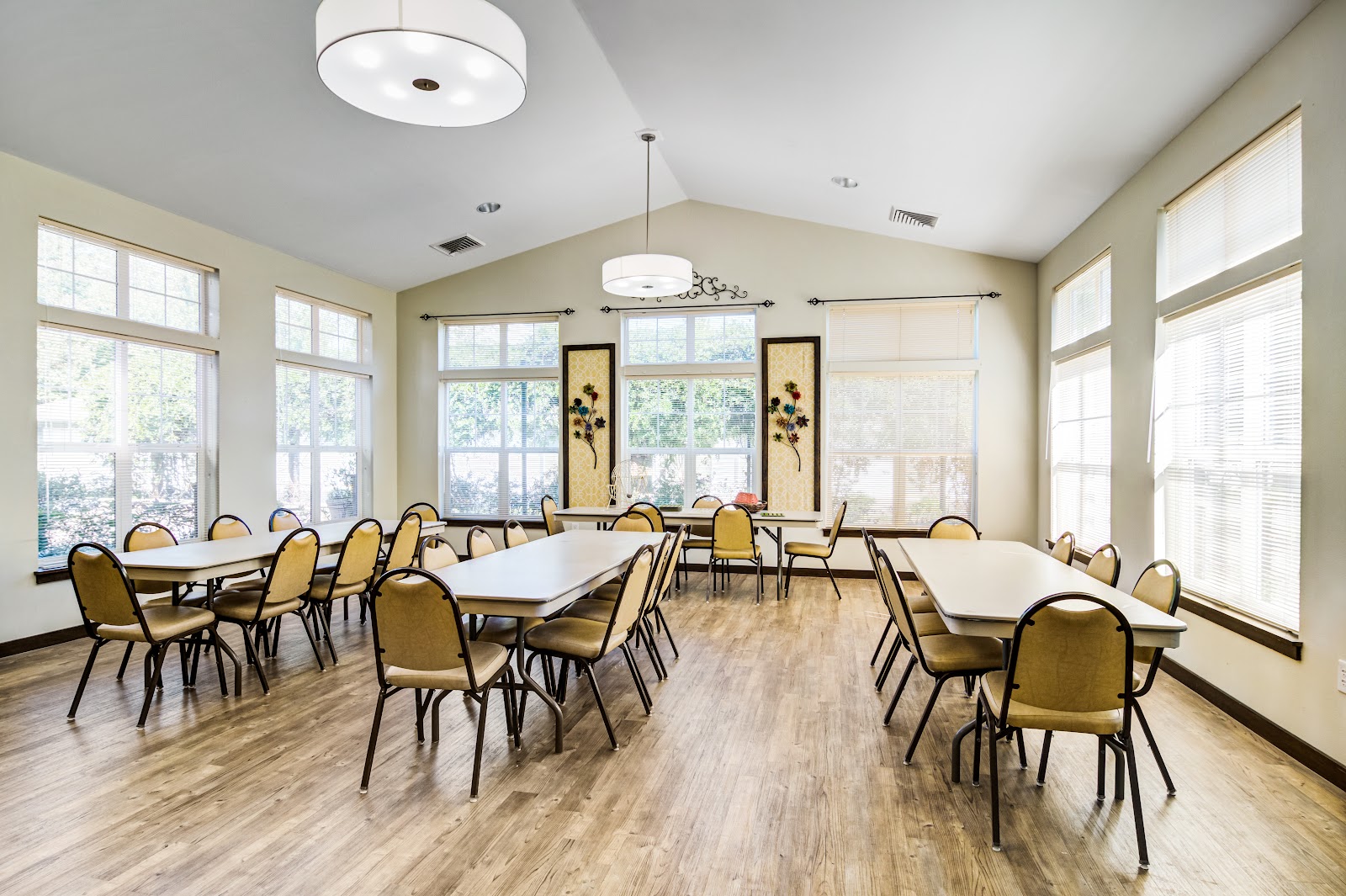 Cottonwood Estates Gracious Retirement Living