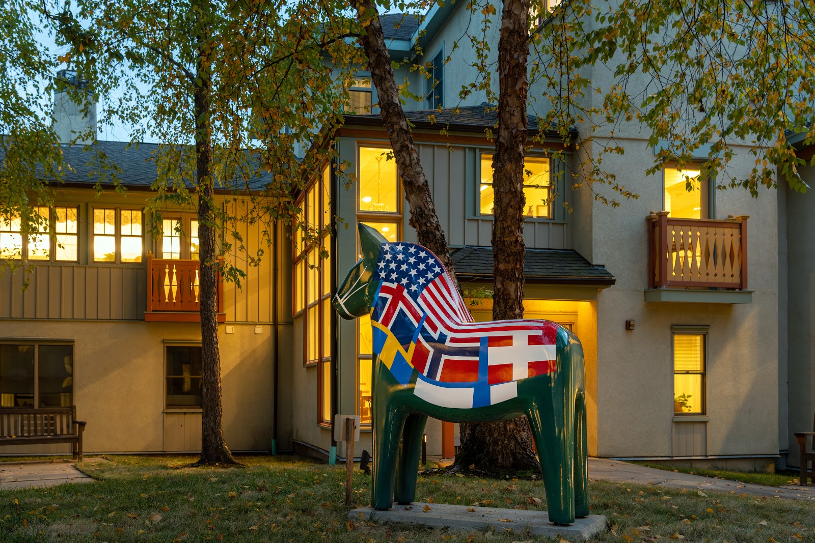 Scandinavian Living Center
