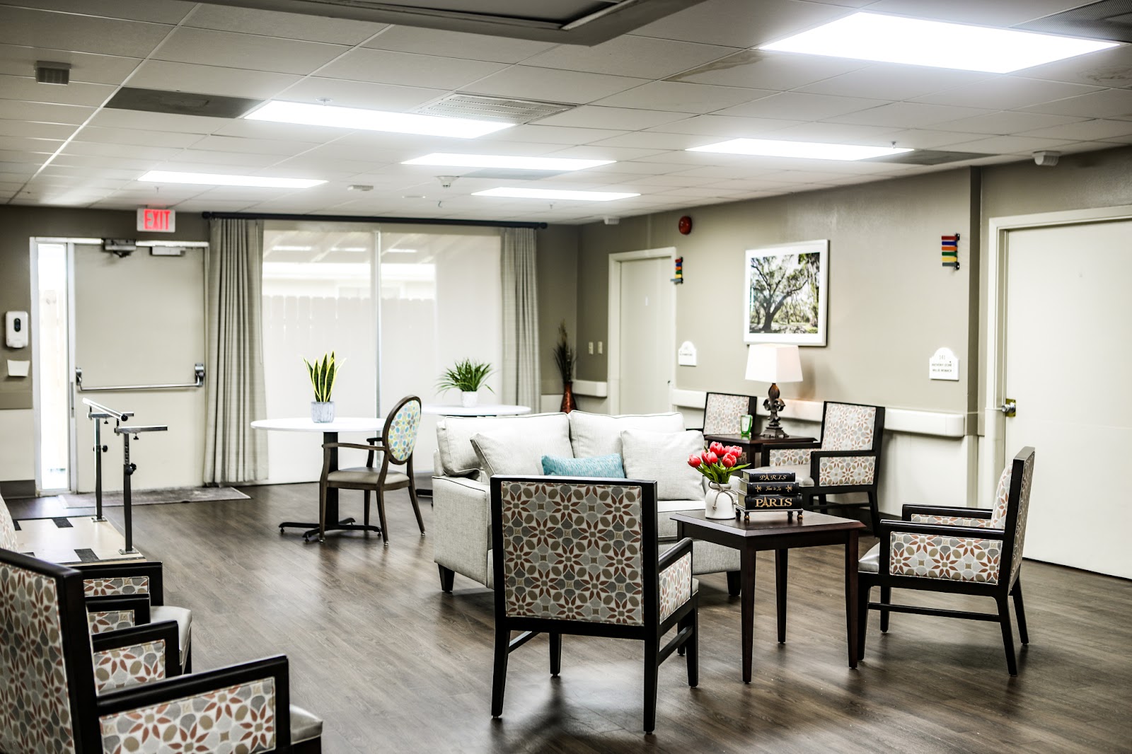 Colonial Oaks Living Center LLC