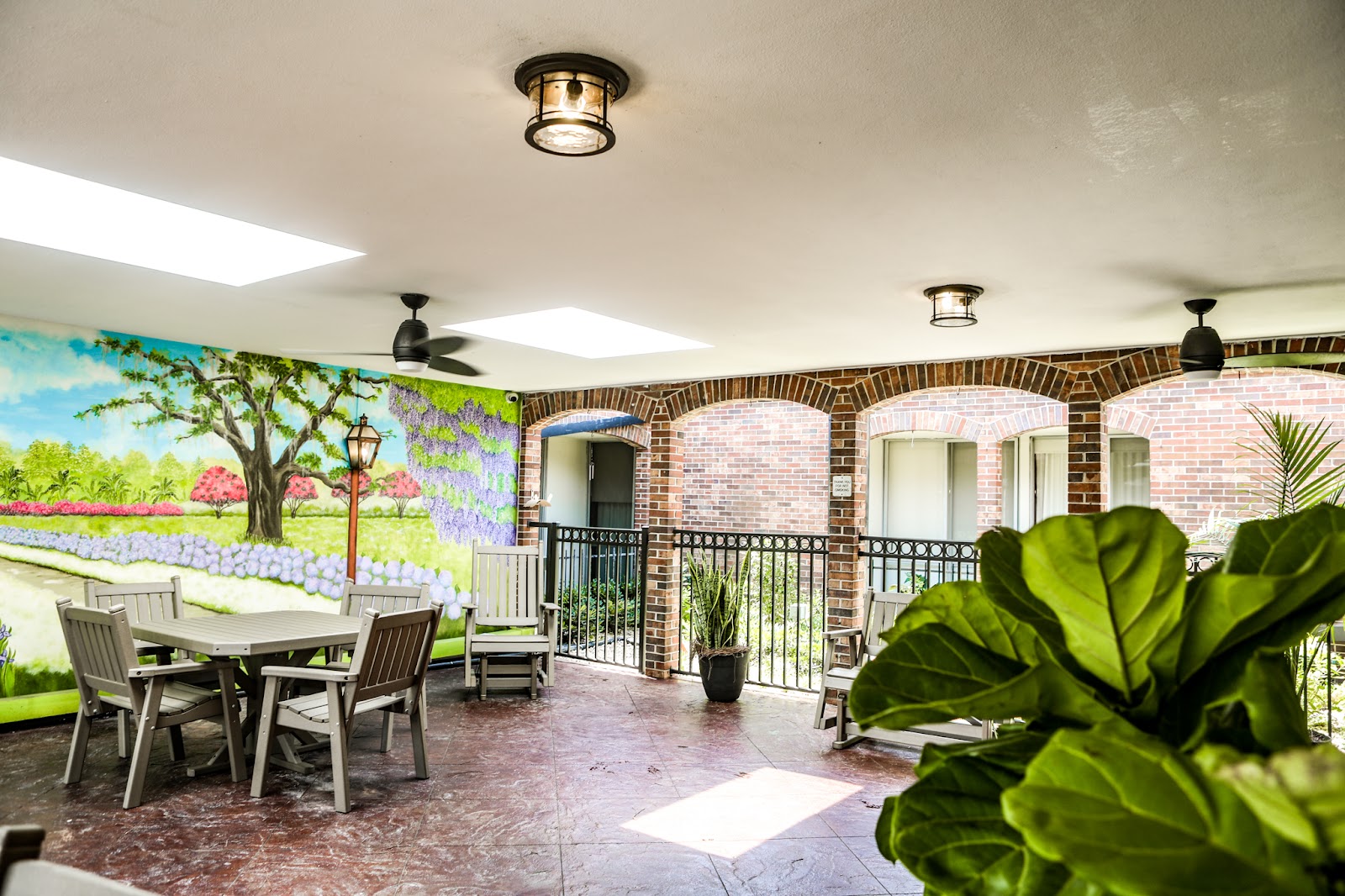 Colonial Oaks Living Center LLC