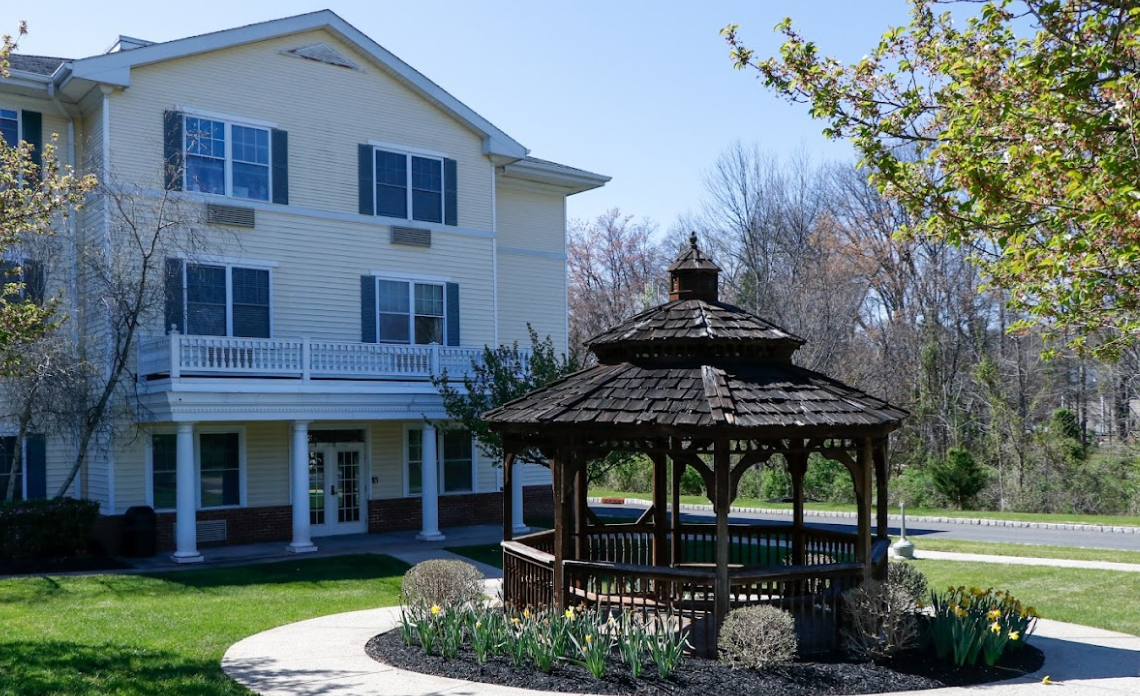 Mira Vie at Green Knoll