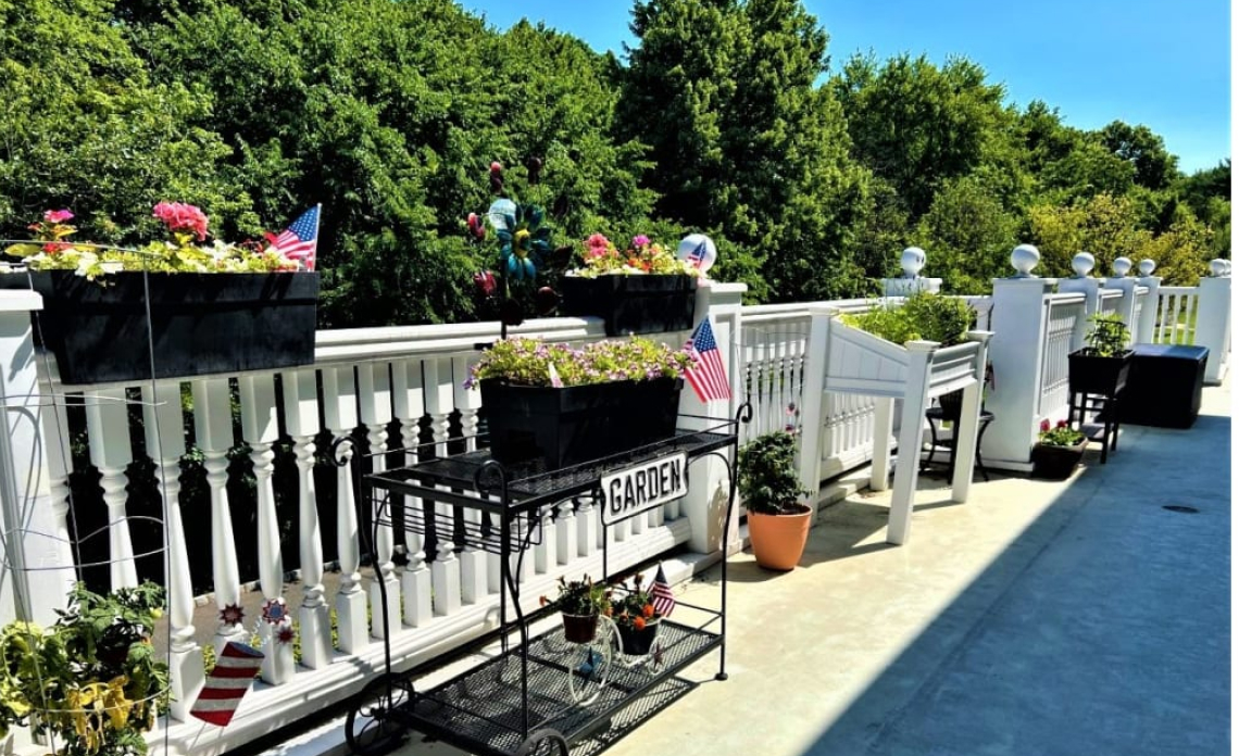 Mira Vie at Green Knoll