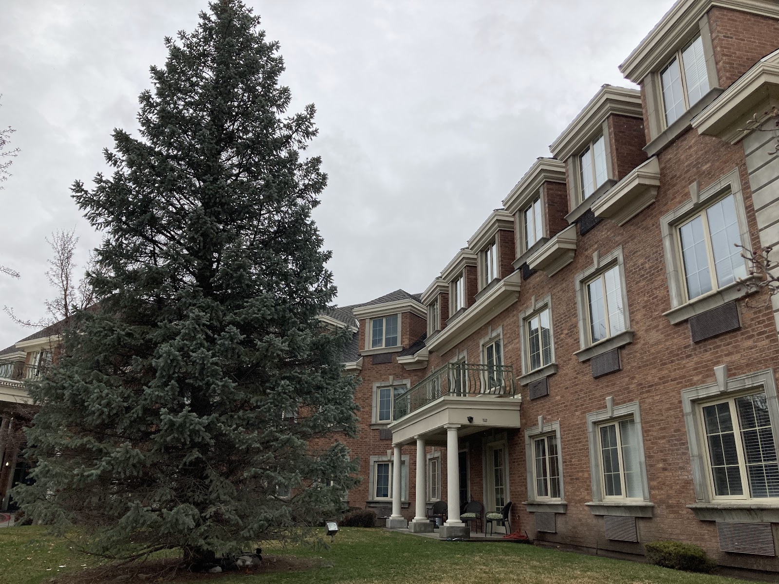 Courtyard at Jamestown Assisted & Senior Living
