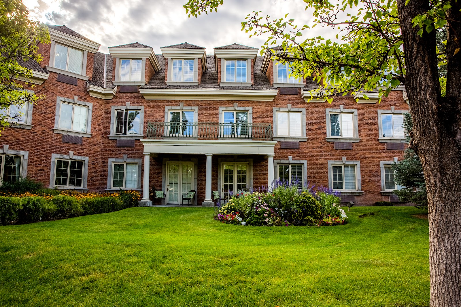 Courtyard at Jamestown Assisted & Senior Living