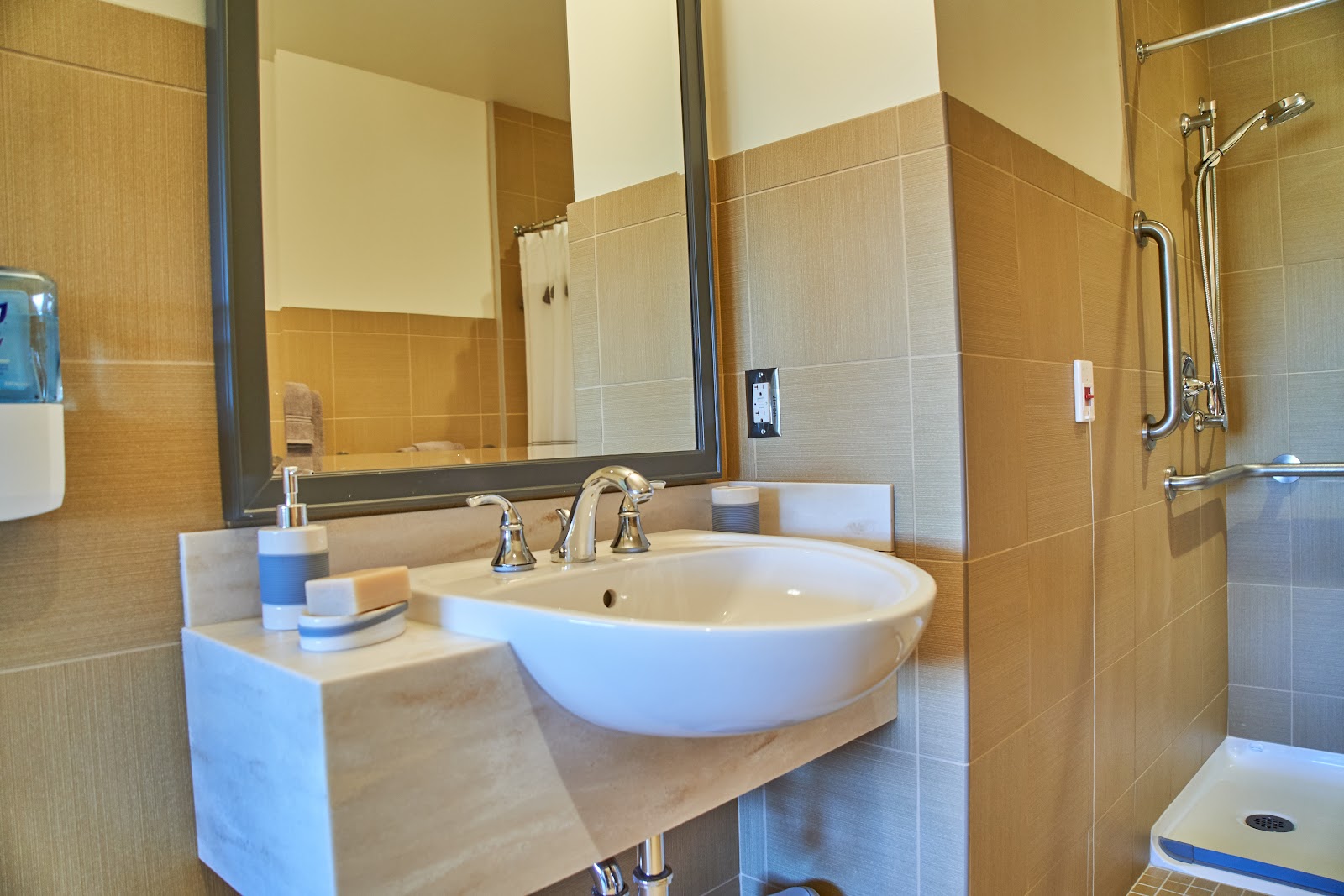 Residences at Vantage Point in Columbia - Senior Independent Living, Assisted Living, Memory Care