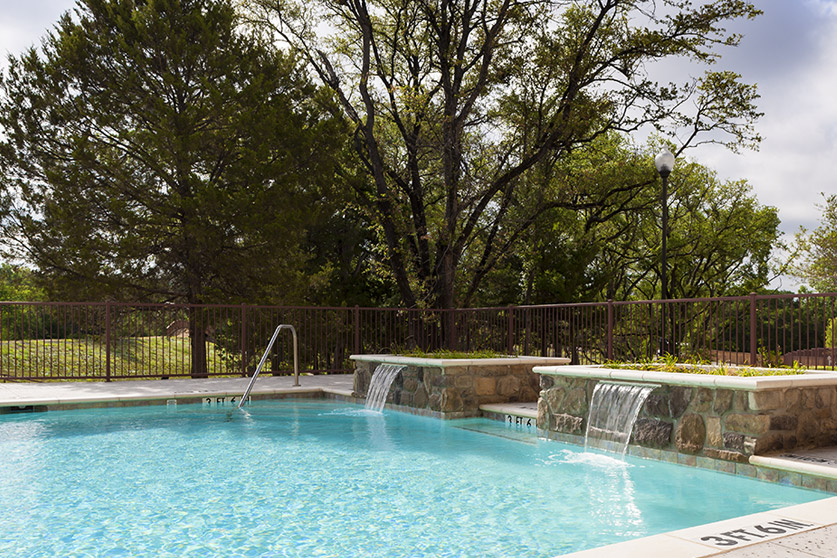 Chateau at Wildbriar Lake