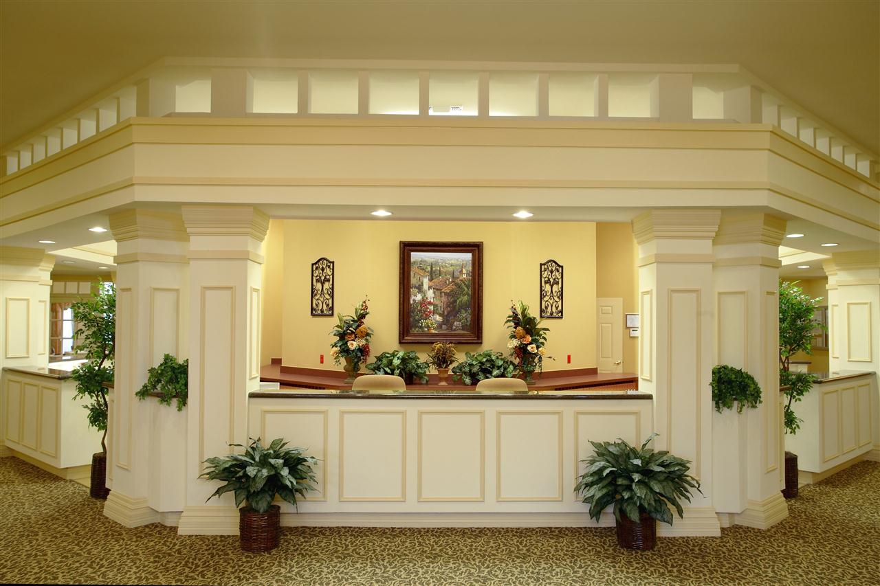 Crestview Court