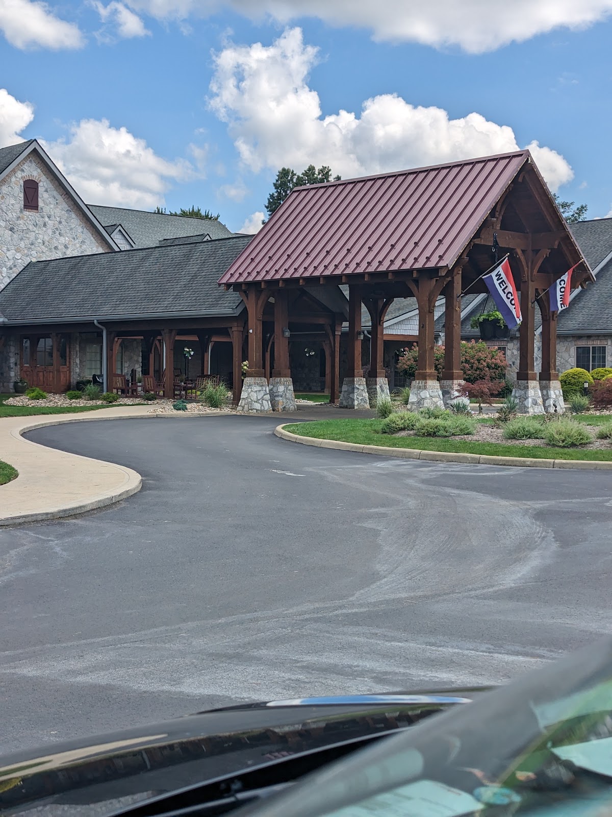 The Inn at Whitewood Village