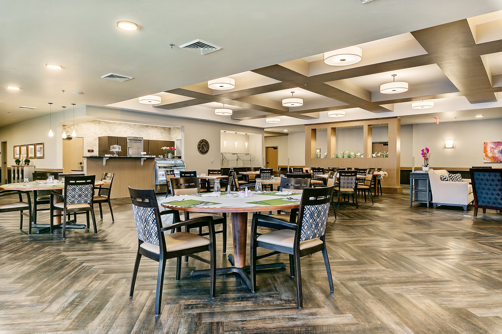 Table Rock Senior Living at Paramount
