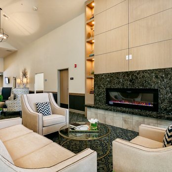 Table Rock Senior Living at Paramount