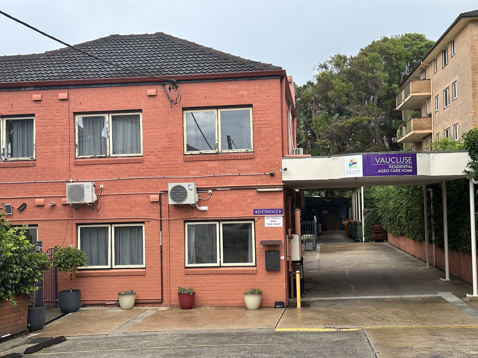 Vaucluse Aged Care Home by Hall & Prior