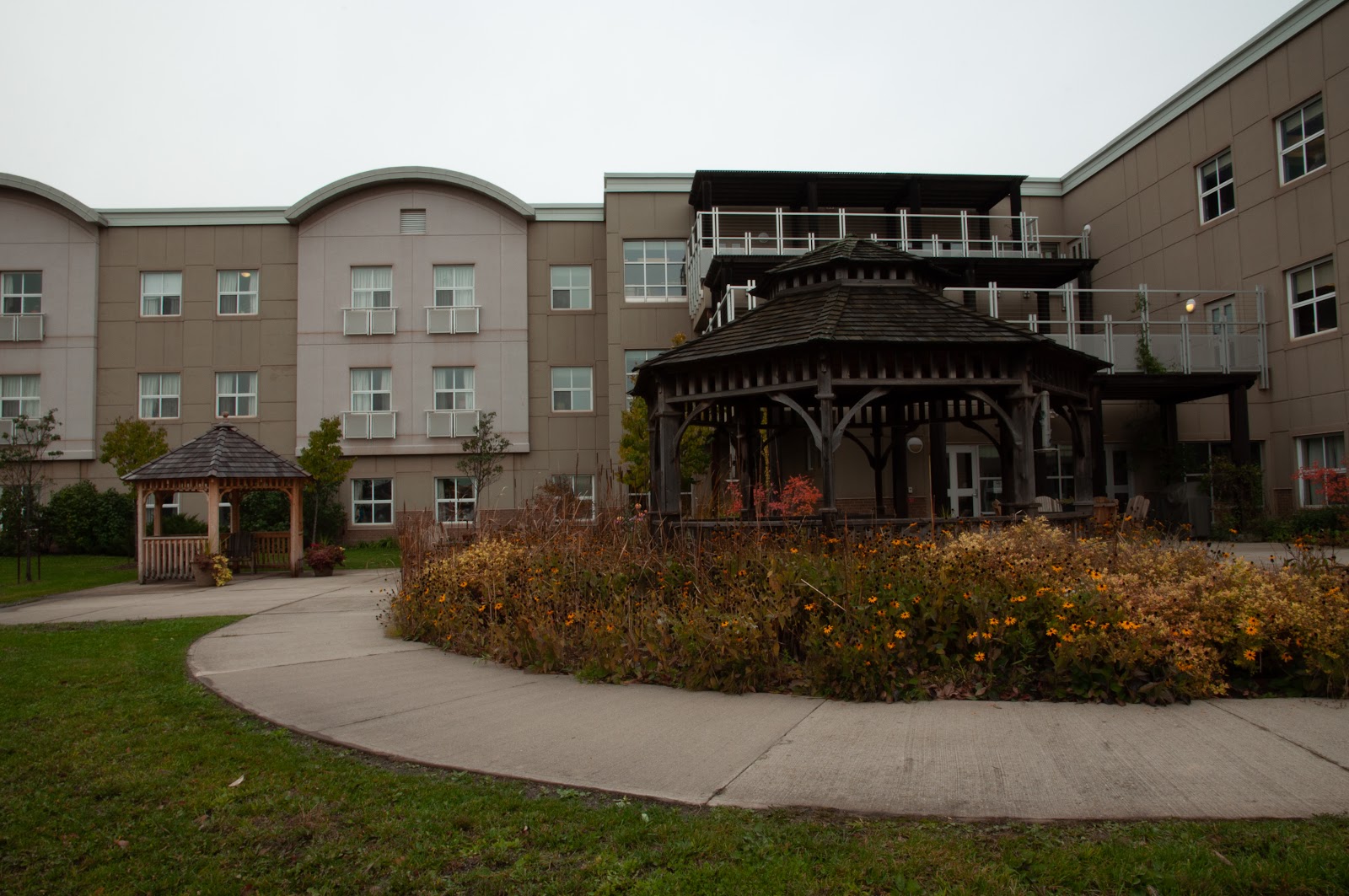 Extendicare West Oak Village Long-Term Care Home