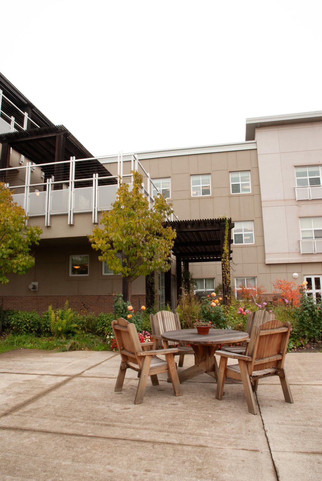 Extendicare West Oak Village Long-Term Care Home