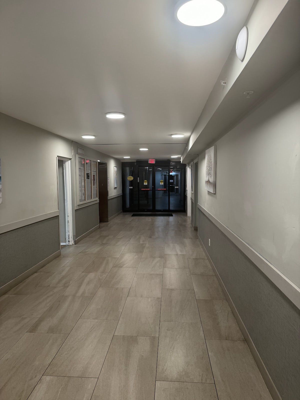 Cresthaven Senior Living Community