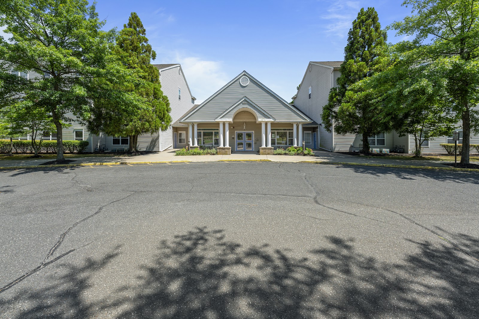 Tinton Falls Senior Residence