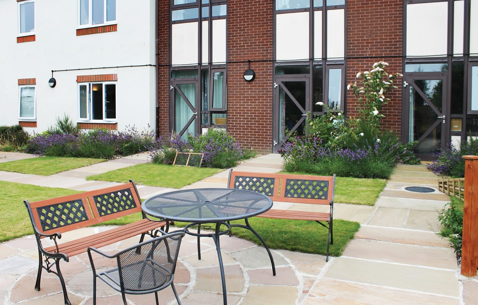 The Moreton Centre - St Matthews Healthcare