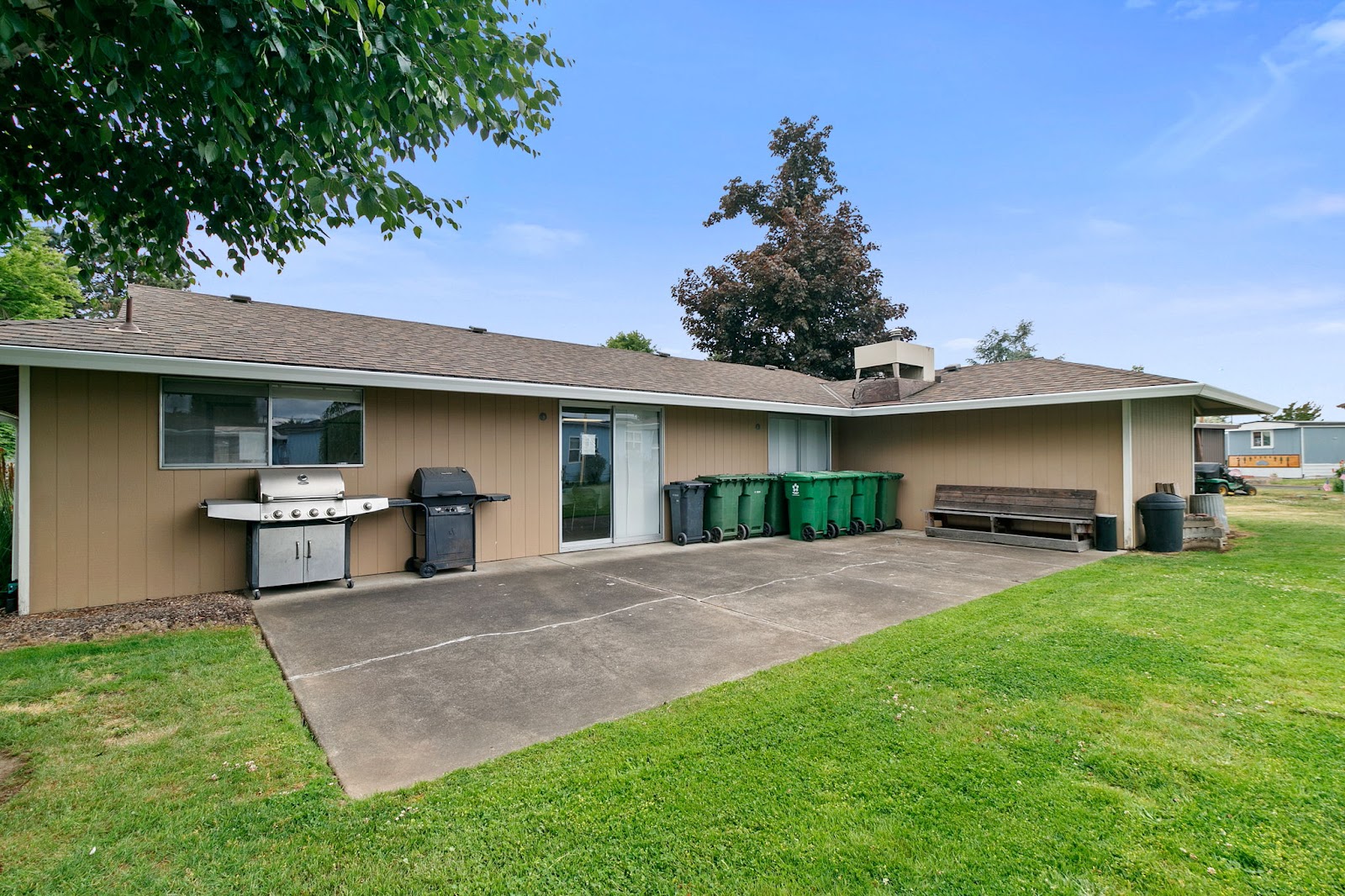 Woodburn Senior Estates Mobile Home Community