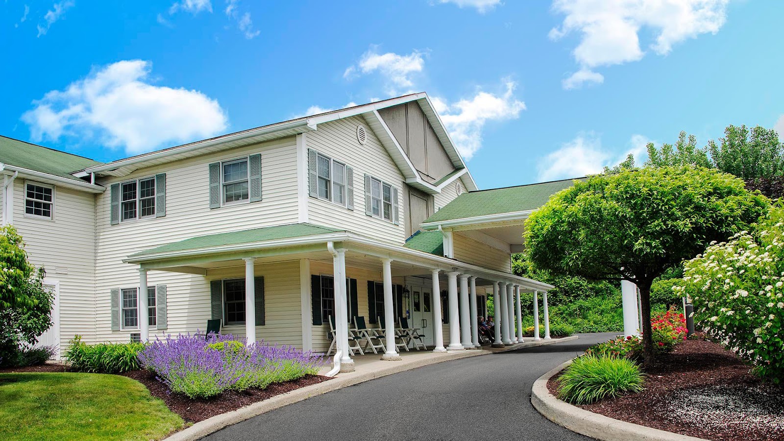 Peregrine Senior Living at Shaker | Assisted Living & Memory Care in Albany, NY