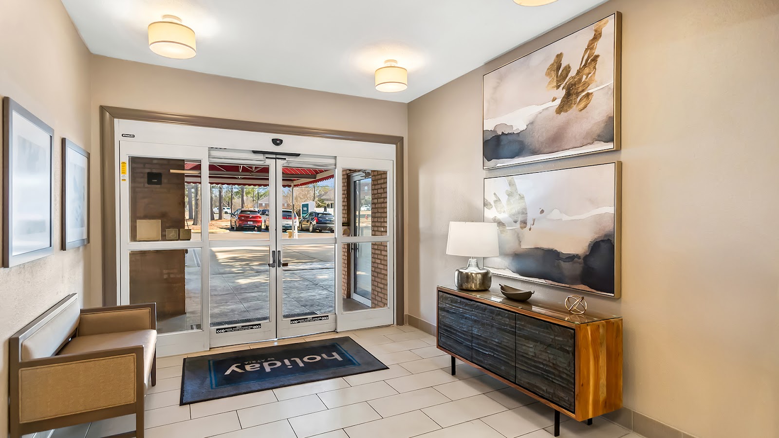 Holiday Chateau Ridgeland