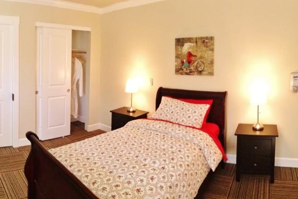 Clackamas Heights Senior Living