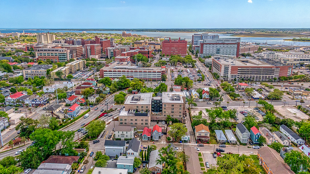 Kempton of Charleston