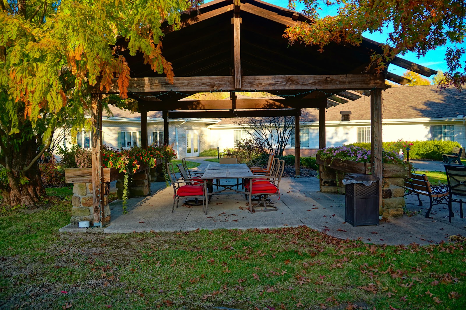 Avon Oaks Caring Community