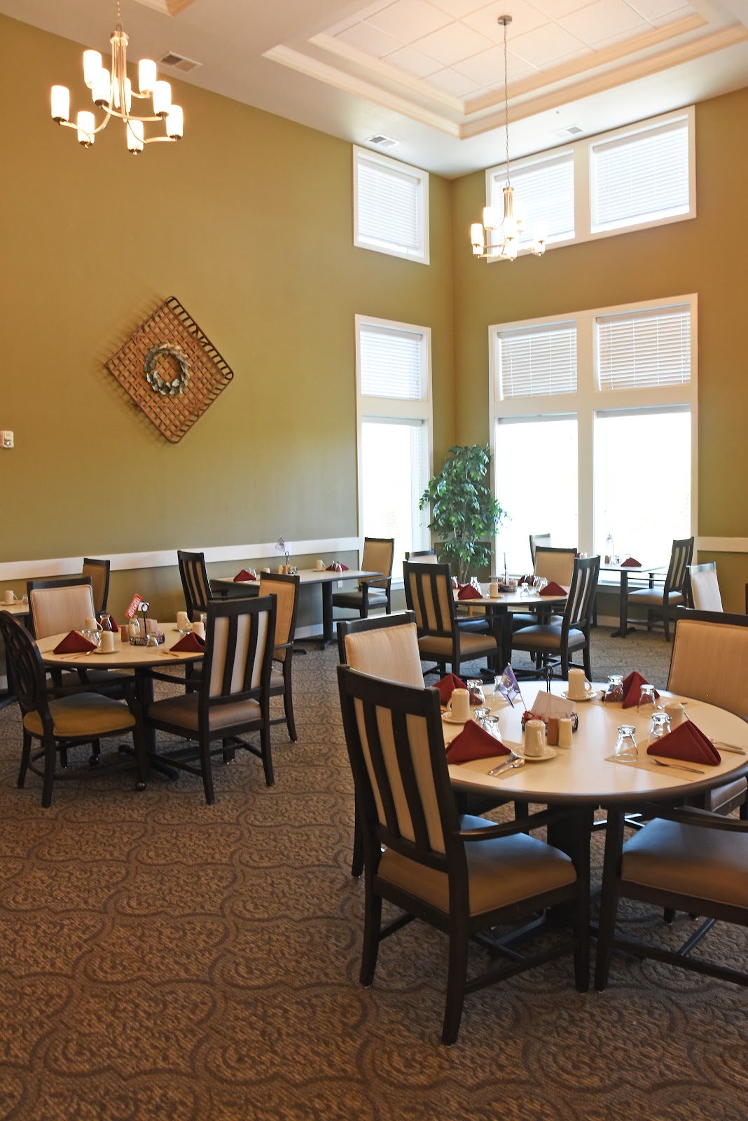 Colonial Village Overland Park