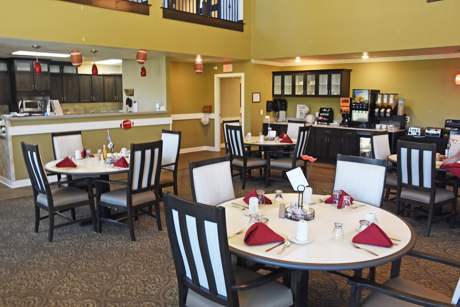 Colonial Village Overland Park