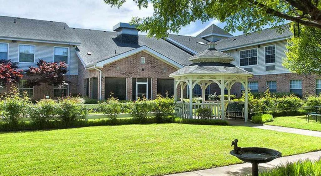 Appletree Court