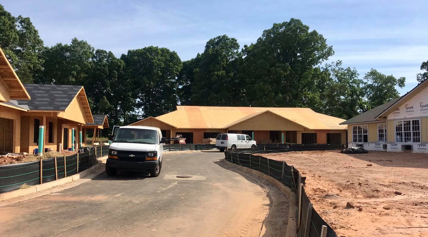 Manor Lake Assisted Living & Memory Care - Hoschton