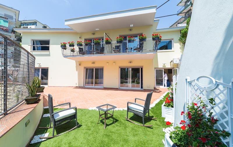 Albergo per Anziani Domus Relais - Posillipo