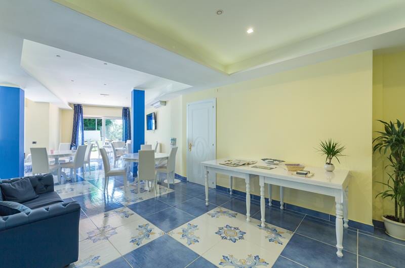 Albergo per Anziani Domus Relais - Posillipo