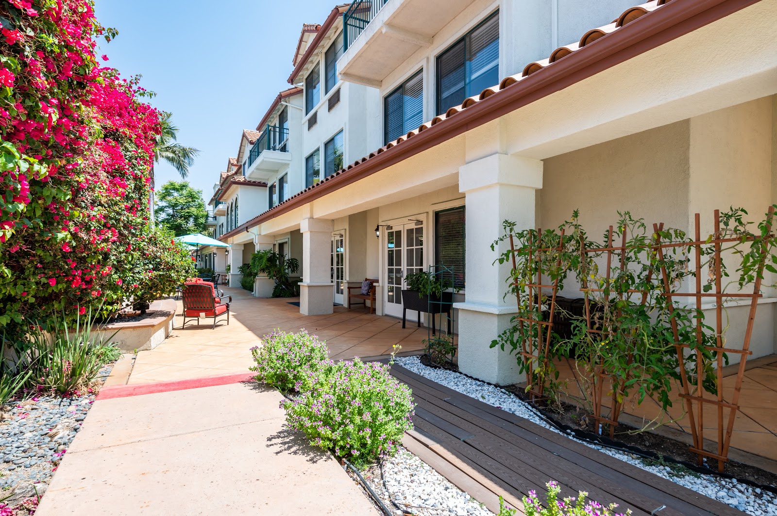 Aegis Living Granada Hills