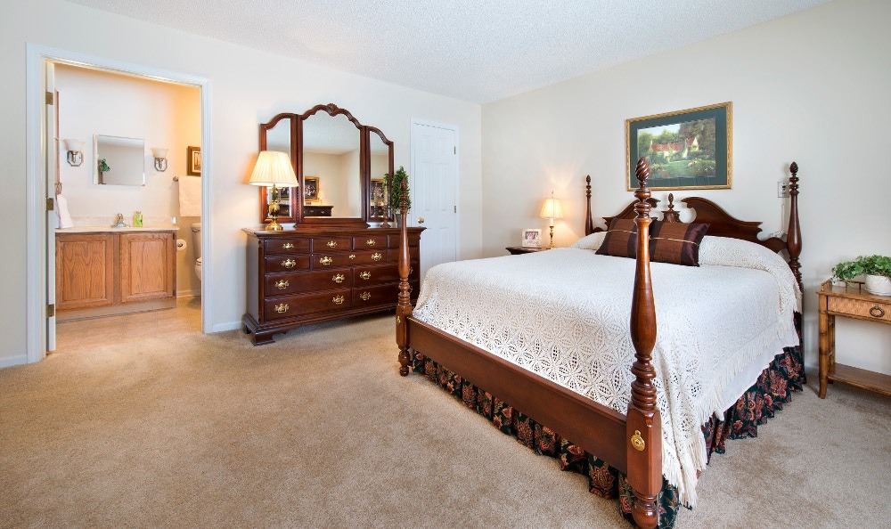 Colonial Oaks Retirement Community