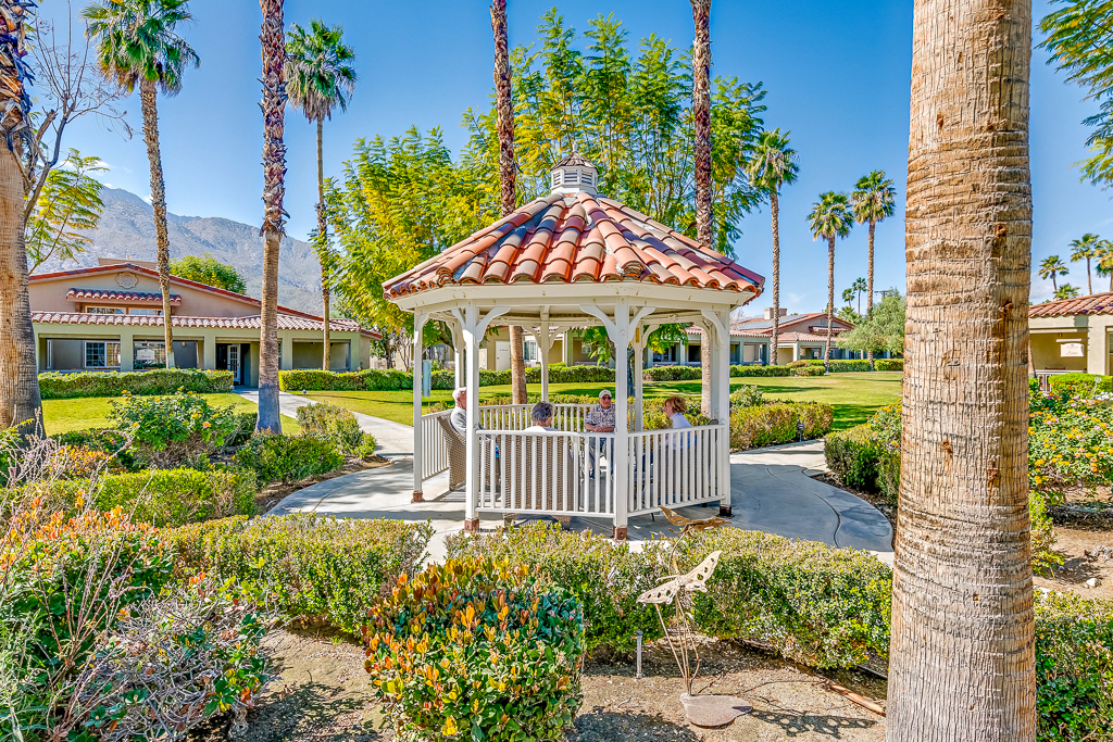 Cottages at Palm Springs