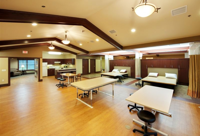 Rennes Health & Rehab Center - De Pere