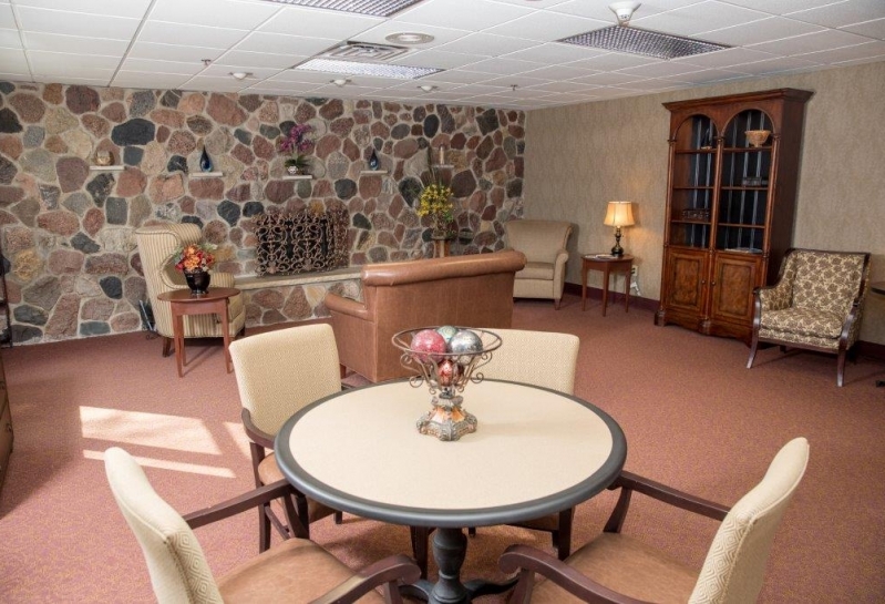 Rennes Health & Rehab Center - De Pere